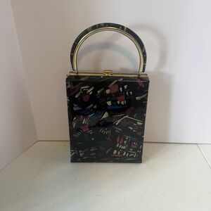 Multicolor Clasp Handbag‎